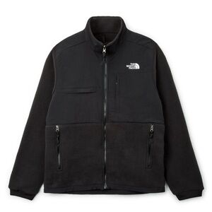 The North Face Denali 2 men’s jacket. TNF Black Fleece